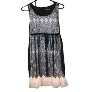 Blacksheep Clothing Black & Pink Sleeveless Lace Dress Size S